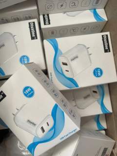 Cargador Completo Otuxone 18W Fast Charger V8